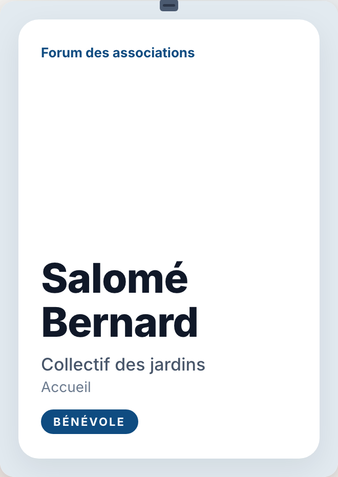Badge Pastel de Salomé Bernard, Collectif des jardins, Accueil, catégorie Bénévole, pour le Forum des associations.
